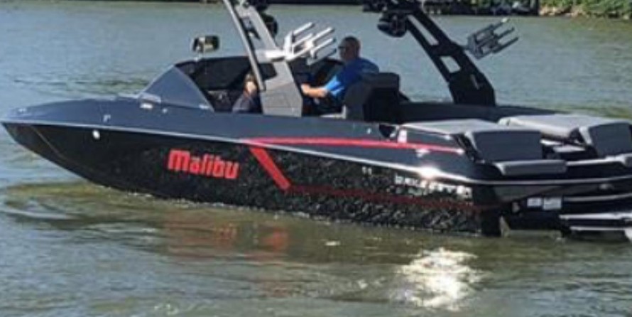 Malibu Wakesetter 24 MXZ