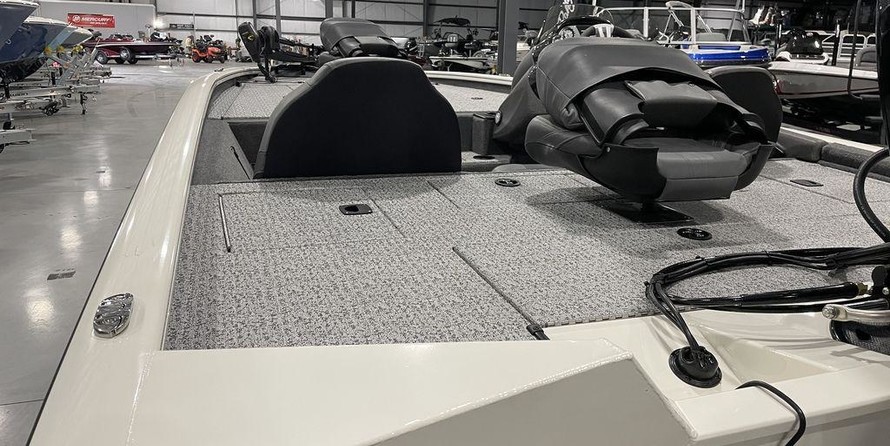 Tracker Pro Team™ 195 TXW