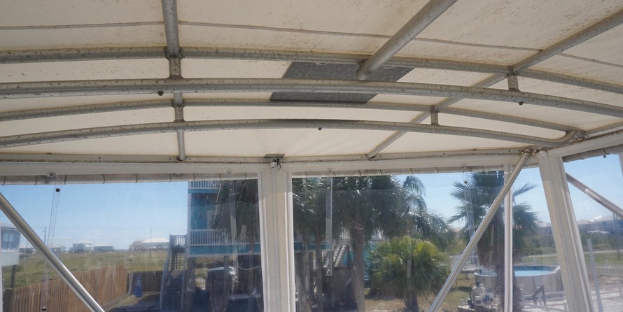 Hatteras 32 Flybridge Fisherman