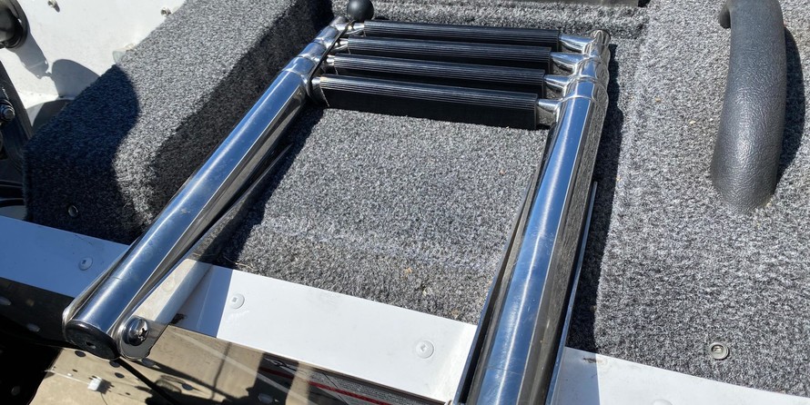 Lund Boats 1875 Crossover XS