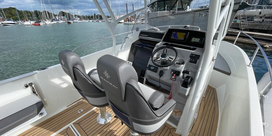 Jeanneau Cap Camarat 7.5 CC Serie 2