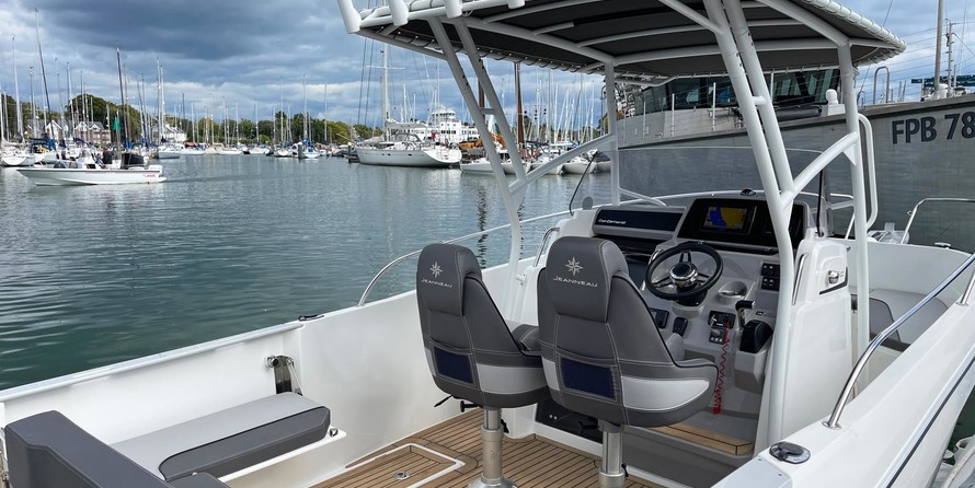 Jeanneau Cap Camarat 7.5 CC Serie 2