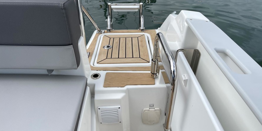 Jeanneau Cap Camarat 7.5 CC Serie 2