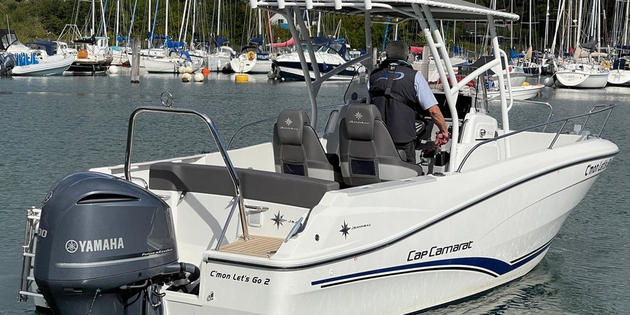Jeanneau Cap Camarat 7.5 CC Serie 2