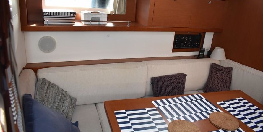 Beneteau Oceanis 45