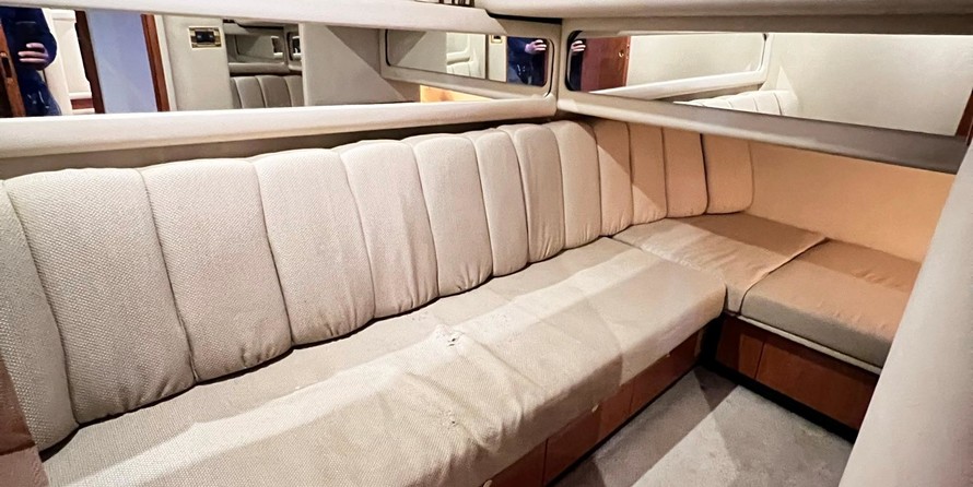 Sea ray 480 sedan bridge