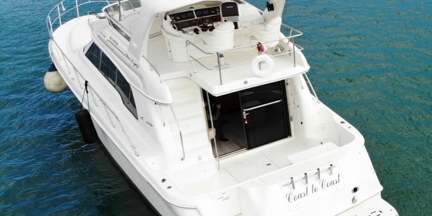 Sea ray 480 sedan bridge