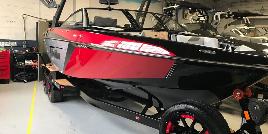 Malibu Wakesetter 23 LSV