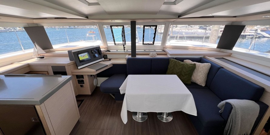 Fountaine Pajot Astrea 42