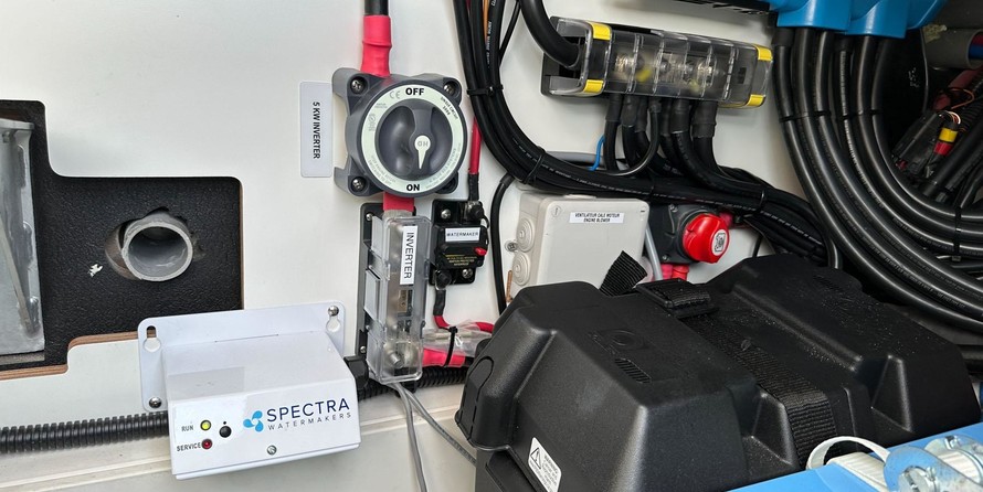 Fountaine Pajot Astrea 42