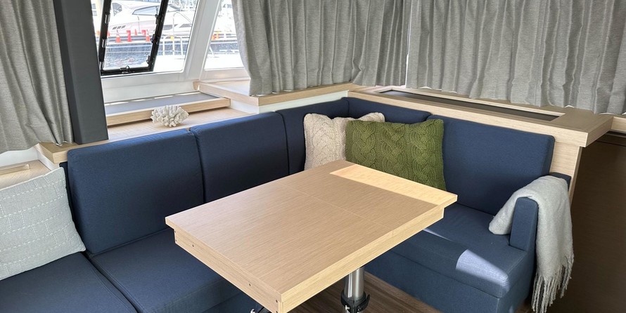 Fountaine Pajot Astrea 42