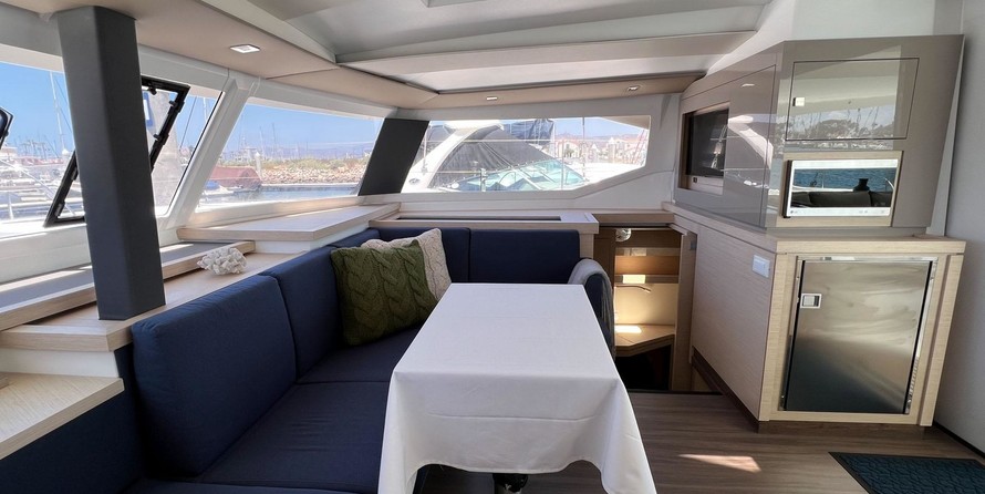 Fountaine Pajot Astrea 42