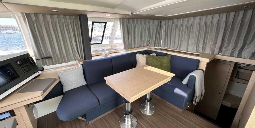 Fountaine Pajot Astrea 42