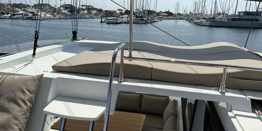 Fountaine Pajot Astrea 42