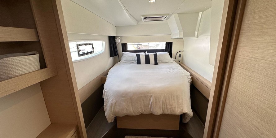 Fountaine Pajot Astrea 42