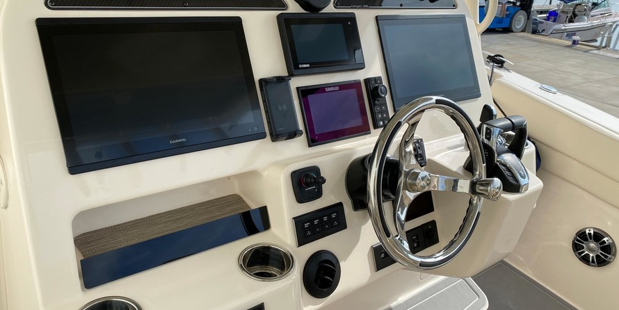 Grady-White Canyon 336