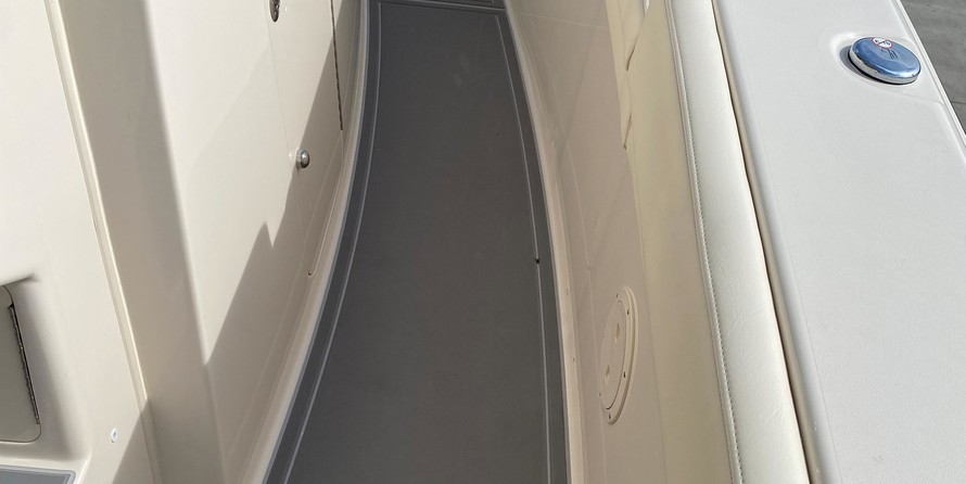 Grady-White Canyon 336