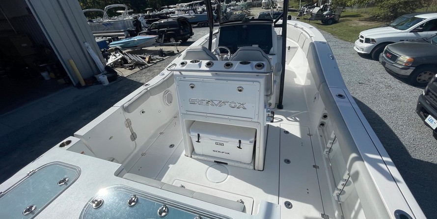 288 Sea Fox Commander