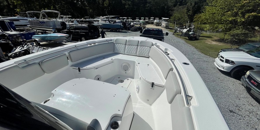 288 Sea Fox Commander