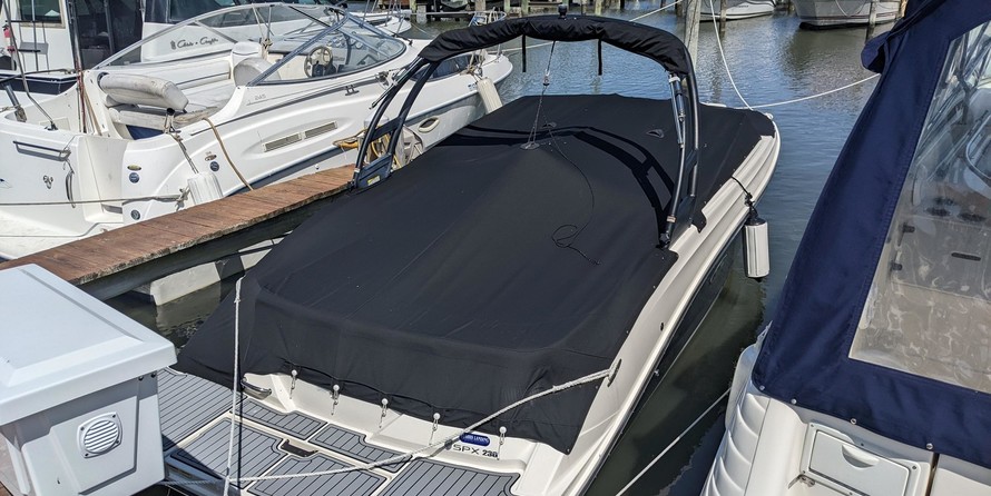 Sea Ray SPX 230