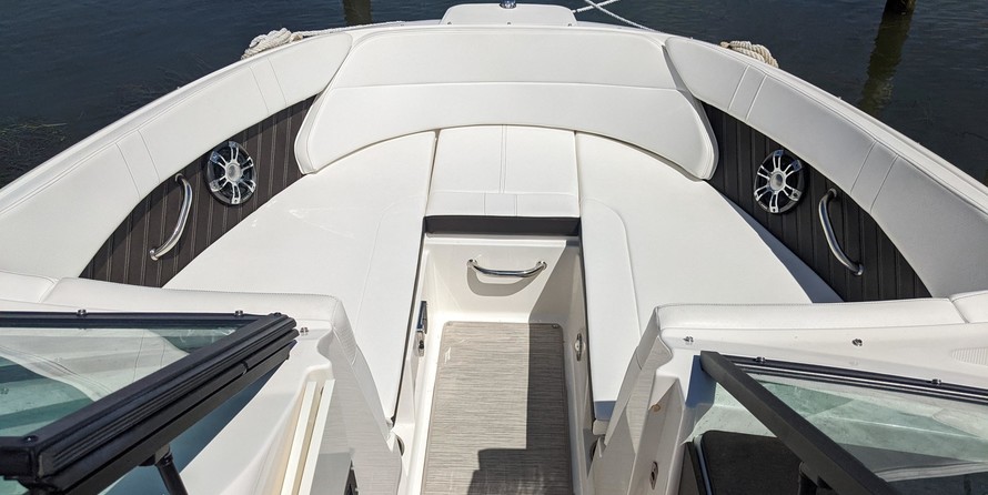 Sea Ray SPX 230