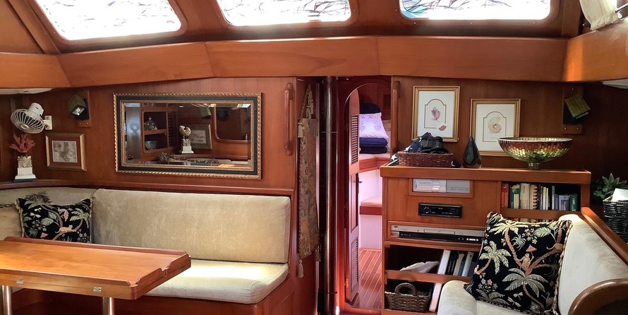 Transpacific marine co ltd transpac eagle 32 pilothouse