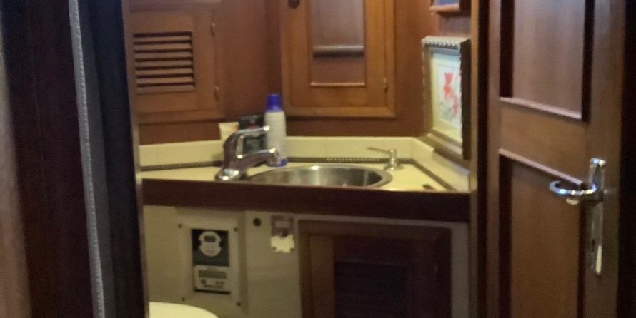 Transpacific marine co ltd transpac eagle 32 pilothouse