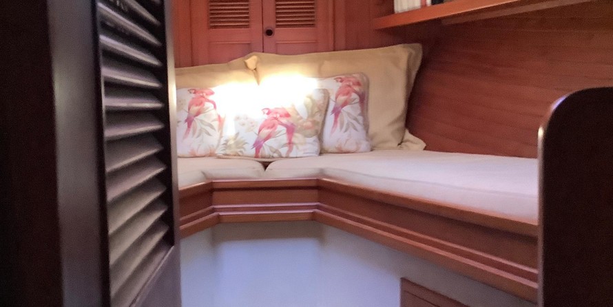 Transpacific marine co ltd transpac eagle 32 pilothouse