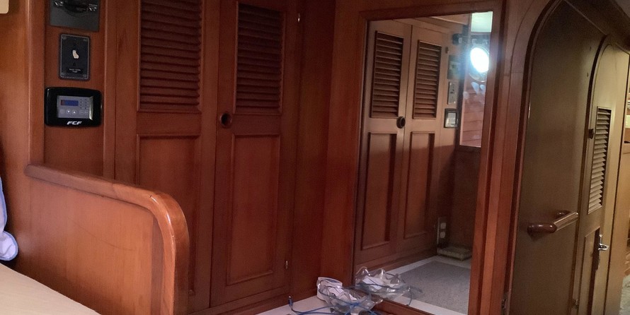 Transpacific marine co ltd transpac eagle 32 pilothouse