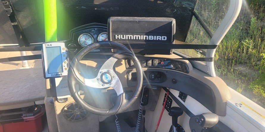 Crestliner 2150 Sportfish