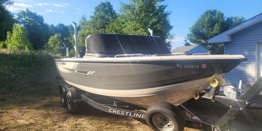 Crestliner 2150 Sportfish