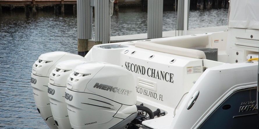 Boston Whaler 345 Conquest