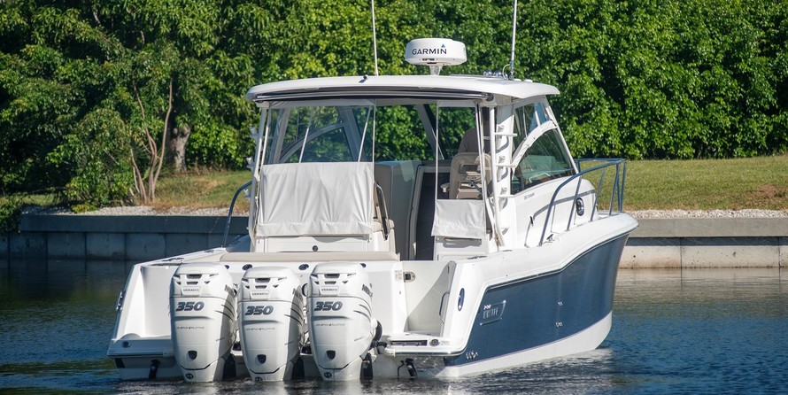 Boston Whaler 345 Conquest