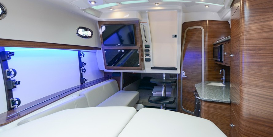 Boston Whaler 345 Conquest