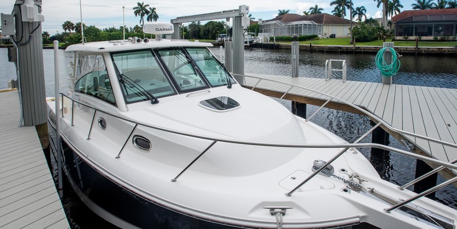 Boston Whaler 345 Conquest