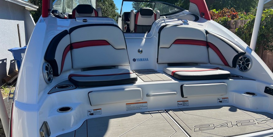 Yamaha 242X E-Series