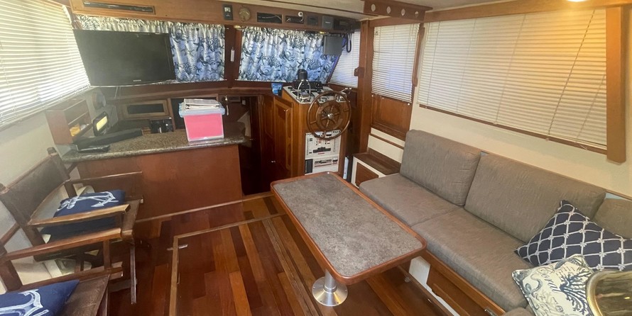 Californian 38 Motor Yacht