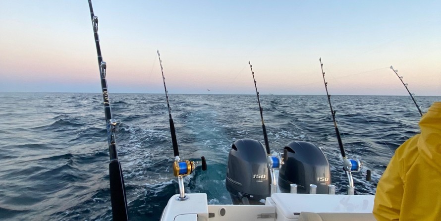 Pursuit 2870 center console