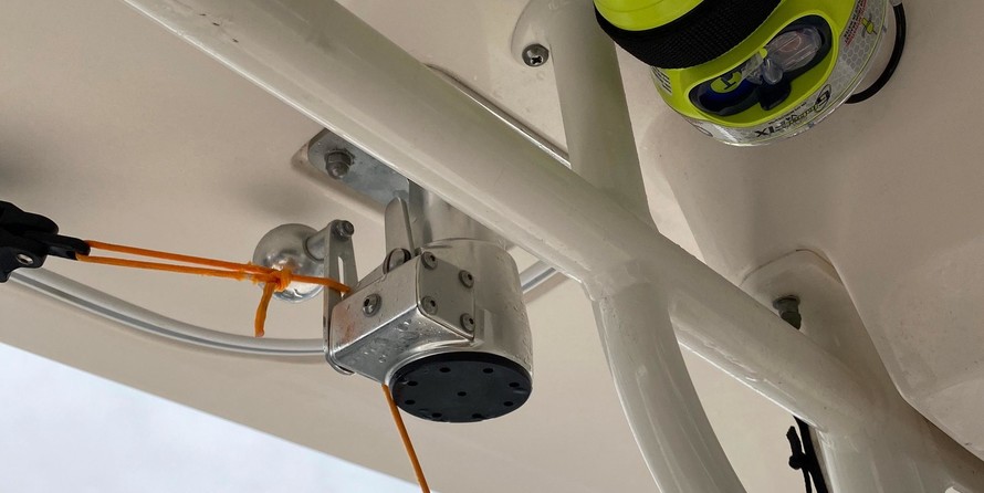 Pursuit 2870 center console