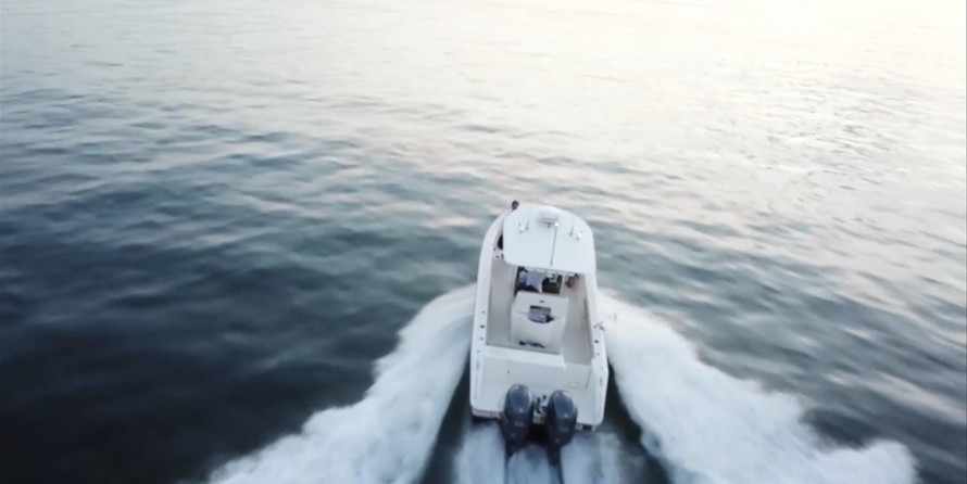 Pursuit 2870 center console