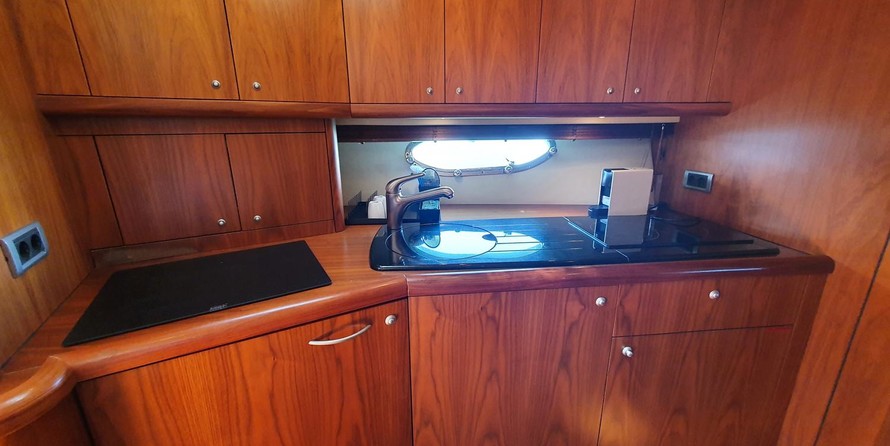 Sunseeker Portofino 53