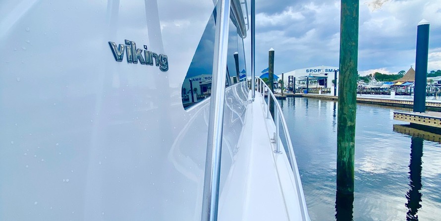 Viking 56 Convertible