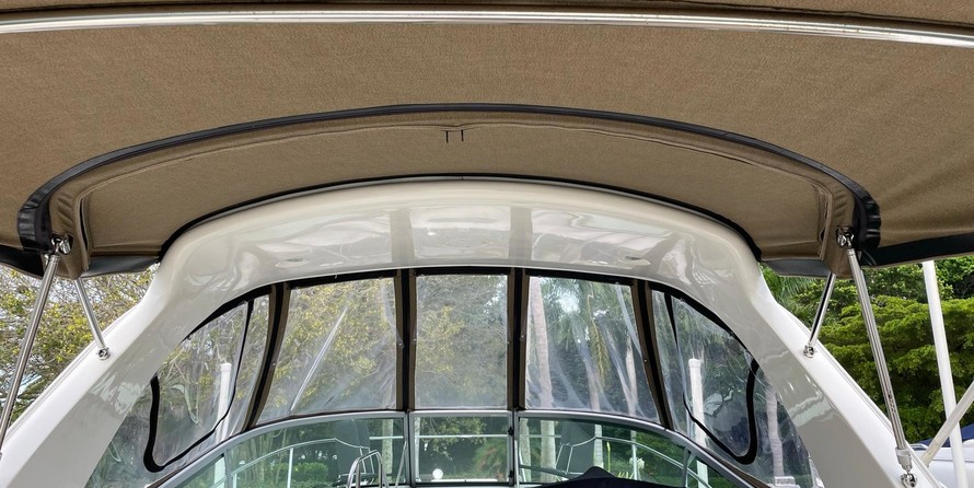 Sea Ray 330 Sundancer