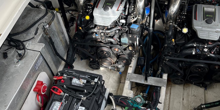 Sea Ray 330 Sundancer