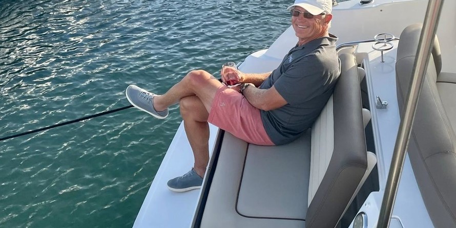 Sea Ray 330 Sundancer