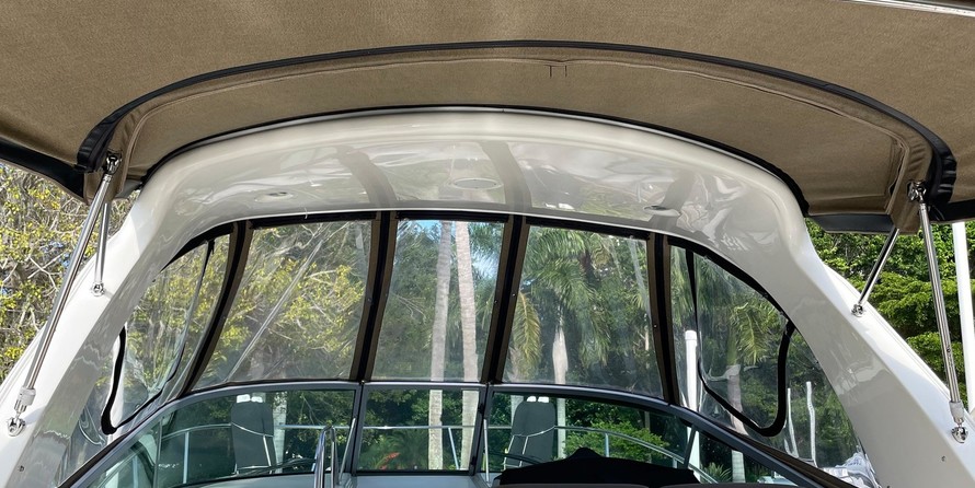 Sea Ray 330 Sundancer