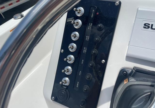Sea Ray pro 208 bay