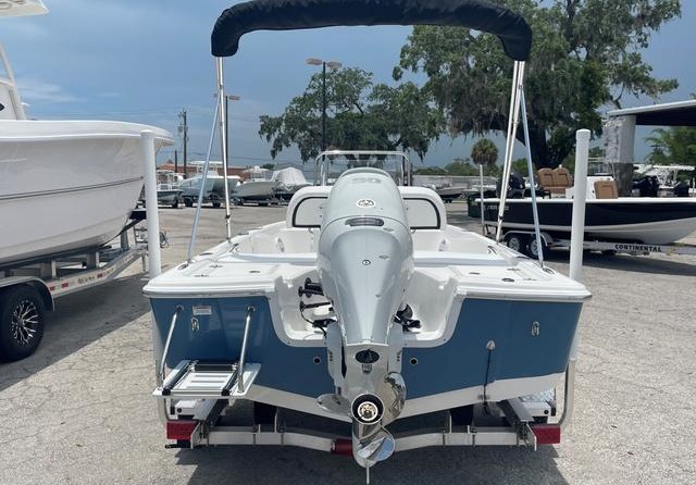 Sea Ray pro 208 bay