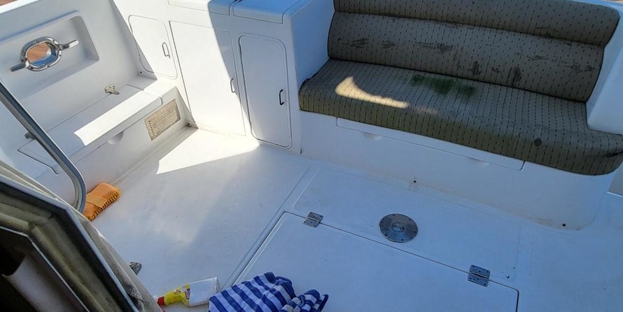 McKinna pilot house cockpit motoryacht