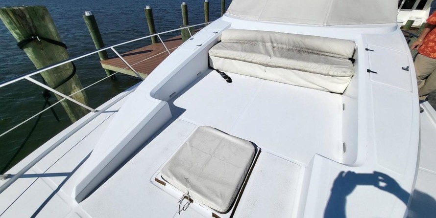 McKinna pilot house cockpit motoryacht